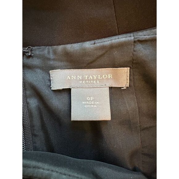 Ann Taylor Pleated Black Maxi Skirt Size 0P - Picture 4 of 4